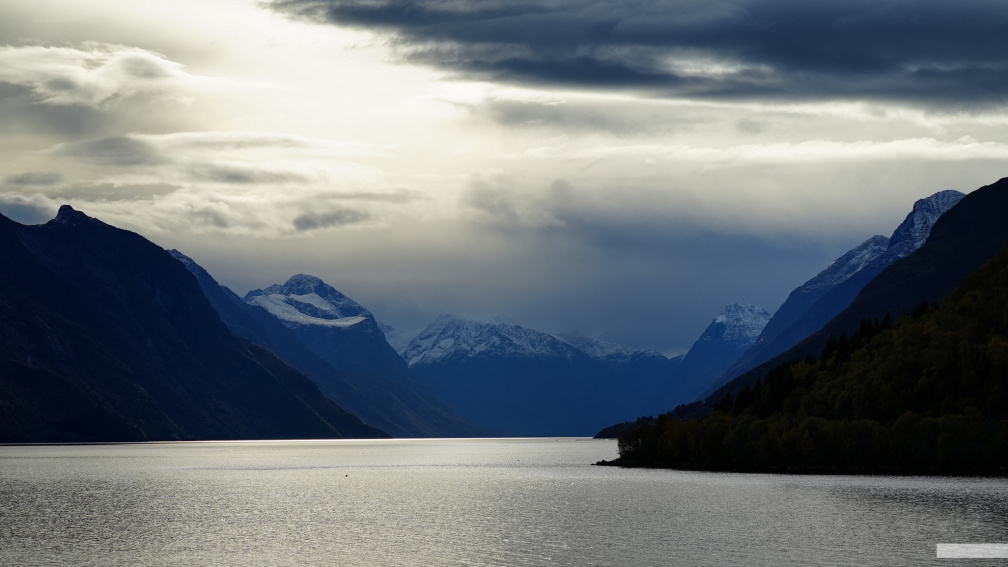 Hurtigruten-Tag02-020-Brattvag